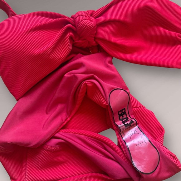 Beach Riot Ribbed Bikini Set Holiday Red - Picture 10 of 11